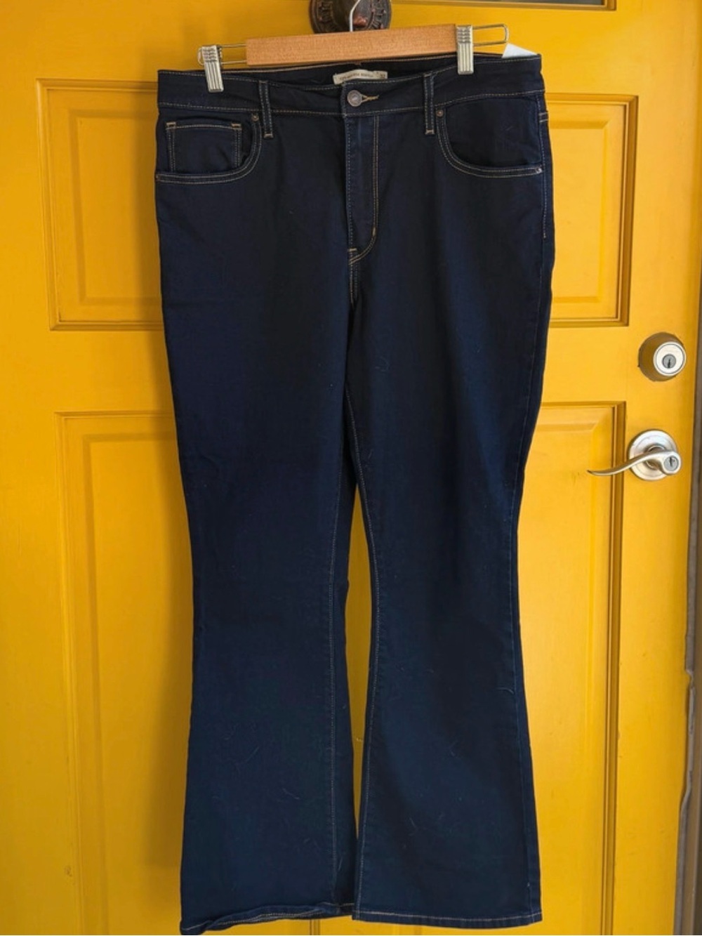 Levi's Women's Dark Blue Stretch Bootcut Jeans